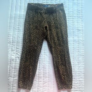 Old navy leopard animal print leggings with elastic waistband. Size 1X